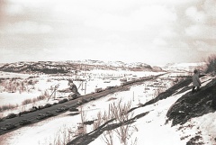Долина Славы 1977 год. Вид с сопки на автодорогу.